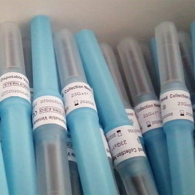 Niebieska igła do pobierania krwi typu pen 23G